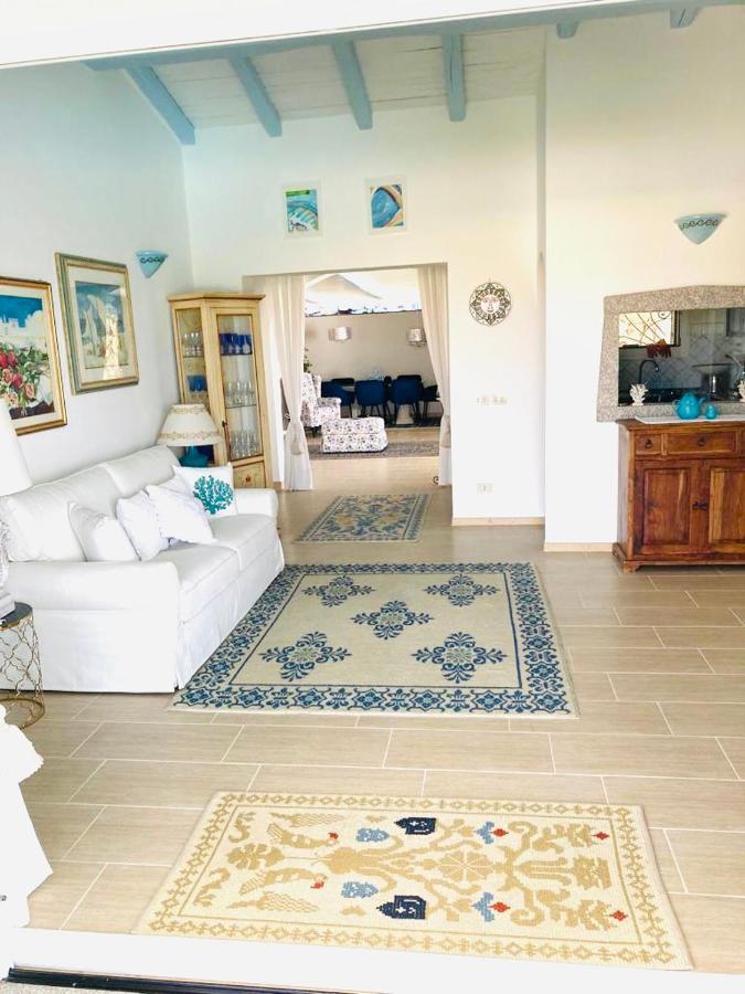 Villa Adel Сан-Теодоро Екстер'єр фото