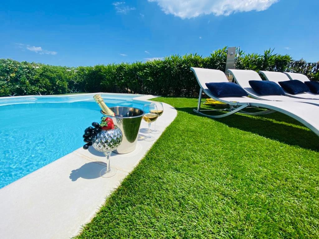 Villa Adel Сан-Теодоро Екстер'єр фото